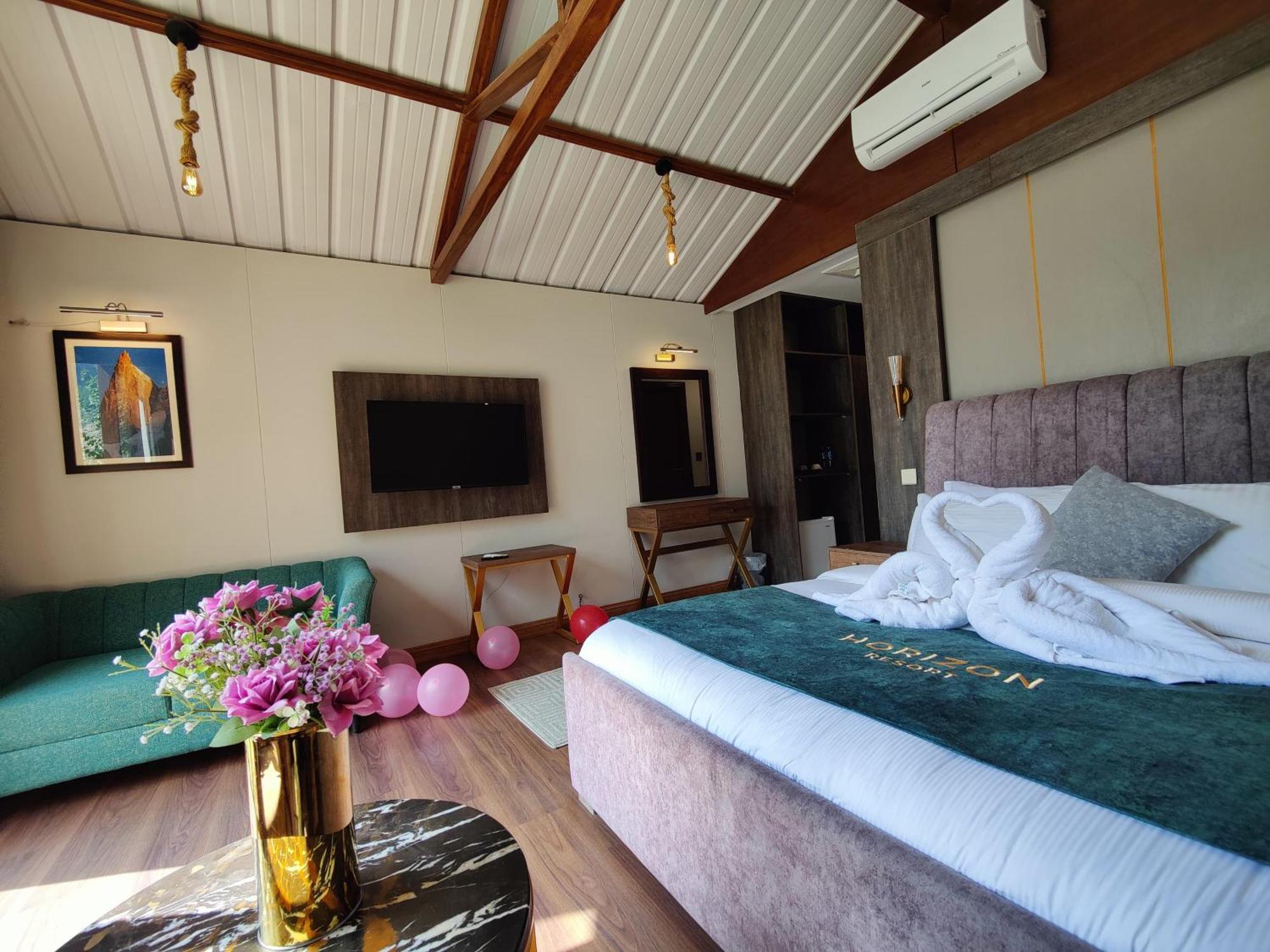 Horizon Resort Attabad Lake Hunza Karimabad  Exterior foto